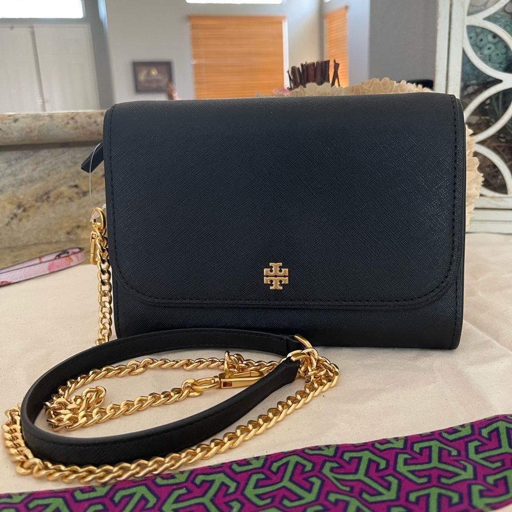 New ❤️‍🔥 new tory burch Emerson wallet chain crossbody. - Picture 8 of 8